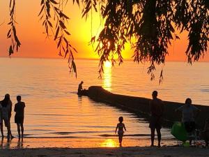 Apartamento con excelente ubicación y vista al Rio y hermosa piscina Climatizada súper disfrutable