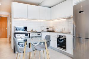 Always-Power De Waterkant Mountain View Apartment