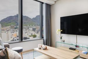 Always-Power De Waterkant Mountain View Apartment