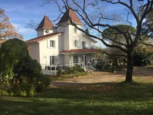 Villas Maison de Campagne Les Peyries : photos des chambres