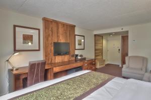 Blue Mountain Resort Inn