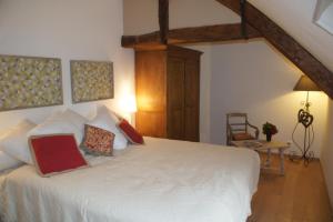 B&B / Chambres d'hotes Le Moulin 1826 : Suite 1 Chambre