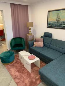 Luxurious seaview apartment