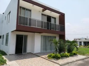 Casa Isabella (En condominio campestre) - Tocaima