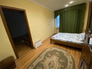 Lux aparts біля шпиталю зі світлом