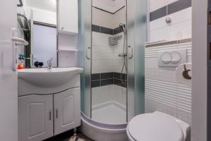 Studio with Terrace room in Apartments with a parking space Crikvenica - 5478