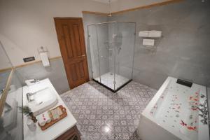 Hotel Rah Bagh - Luxury Boutique Hotel