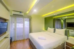 Elegant and Comfy Studio Amethyst Apartment By Travelio - Antjol