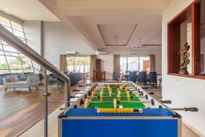 StayVistas White Pebbles - A Villa with Theater Room & Swimming Pool