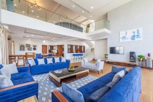 StayVistas White Pebbles - A Villa with Theater Room & Swimming Pool