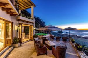 1037 - Villa Escondida