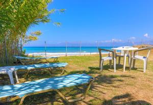 Two-Bedroom Apartment room in Beach Villa Vasso