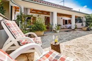 Holiday Apartment Daria 20 - Spanidiga