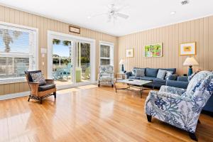 Six Bedroom house room in Tranquility House