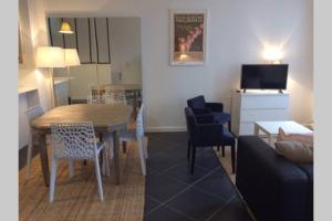 Appartements Duplex 4/5 personnes avec terrasse centre Blois : photos des chambres