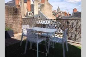 Appartements Duplex 4/5 personnes avec terrasse centre Blois : photos des chambres