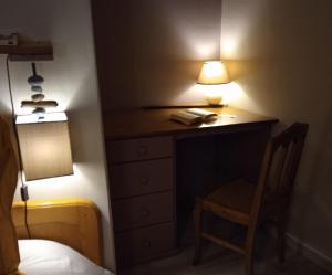 Maisons de vacances Aux 10 Ponts - Gite aux abords du fleuve La Somme - La mer a 30 min - La nuit pour 6 voyageurs : photos des chambres