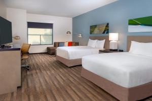 Queen Room - Disability Access room in Hyatt House Tampa Airport/Westshore