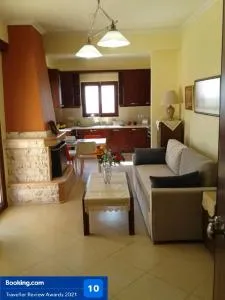 Avia, house with privillaged view, 100 meters from the sea - Akrogiali