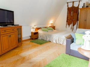 Apartment in Rusko with Garden