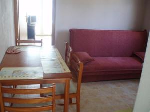 Apartments Dubravko-5m from beach