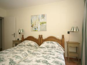 Villas Stunning villa with heated swimming pool air conditioning and large private enclosed garden : photos des chambres