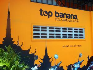 Top Banana Guesthouse & Rooftop Bar