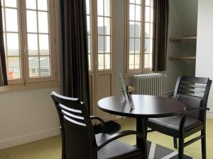 Hotels Au Petit Vivoin : photos des chambres