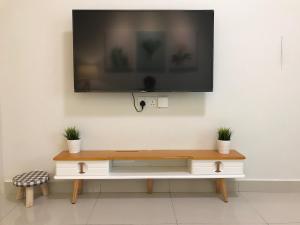 75 Cozy Home - Homestay Kluang (Gated and Guarded, Northern European Interior)