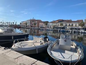 Maisons de vacances Romantic Maison de Pecheur sparkling sea views : photos des chambres