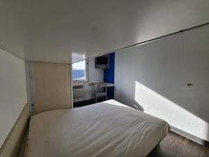 Hotels hotelF1 Pontarlier : photos des chambres