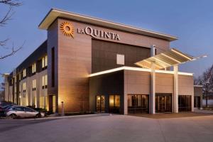 La Quinta Inn & Suites by Wyndham St Louis Route 66