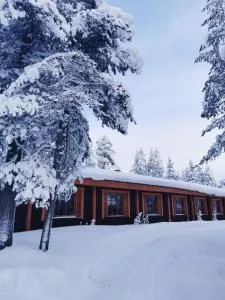 萨利色尔卡啤酒旅馆 - 萨利色尔卡