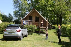 Campings Camping le Nid du Parc : Tente en Bois - Non remboursable