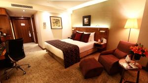 Deluxe Double or Twin Room room in Crowne Plaza Istanbul Harbiye