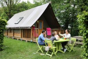 Campings Camping le Nid du Parc : Lodge Tente - Non remboursable