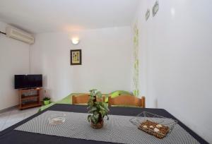 Apartments Marko 527 