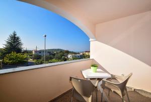 Apartments Marko 527 