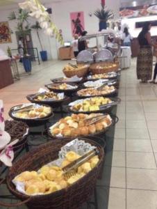 Golden Dolphin Exepress-Caldas