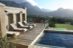 Franschhoek Pass Villa - Dennehof
