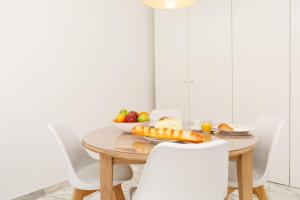 All Blue YourHostHelper