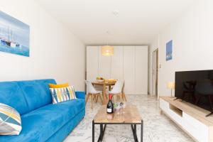 All Blue YourHostHelper