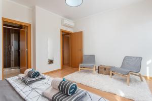 Privilege Apartment Naessens with Rooftop Pool, Village Marina - Olhão