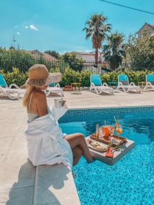 Agava Lux Rooms&Pool