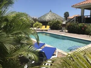 Holiday villa near the beach in luxurious Royal - 简蒂埃尔