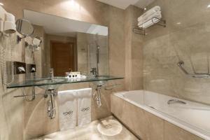 Room #9350539 room in Exe Gran Hotel Almenar