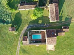 Maisons de vacances Charming holiday home in Aquitaine with Swimming Pool : photos des chambres