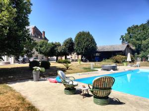 Maisons de vacances Domaine de la Caure : Maison 2 Chambres