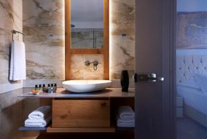 EmGard Suites Kythnos Kythnos Greece