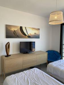 Coté Plage pied dans leau vue mer